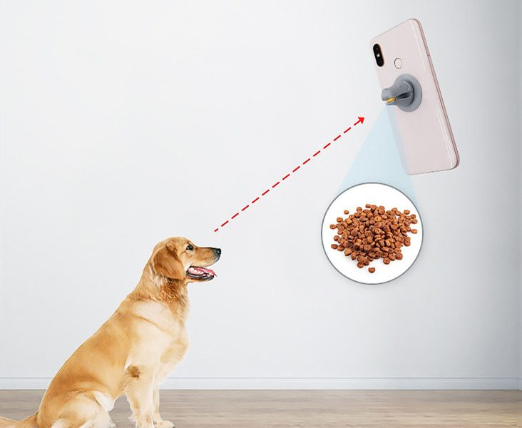 Pet Photo tool/Snack feeder/ phone stand